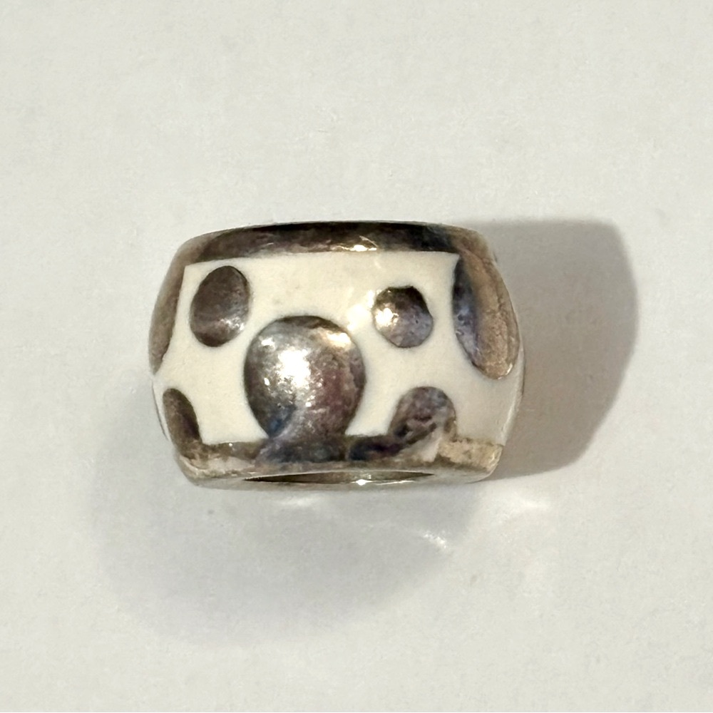 Brighton Dot to Dot bead White enamel on silver plate Retired